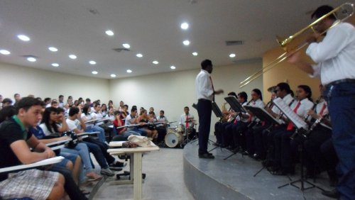 liceu recebe banda municipal 2