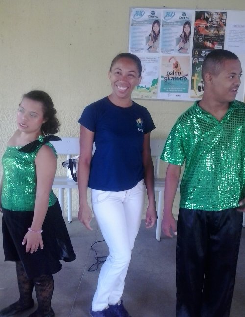 apresentacao alunos apae 2014 2