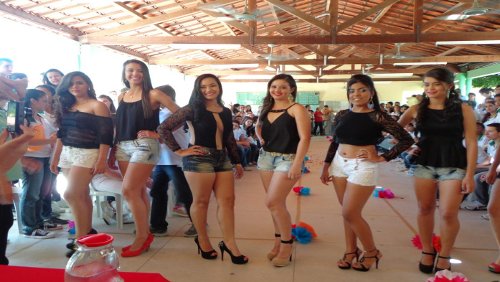 rainha estudantil 2014 2